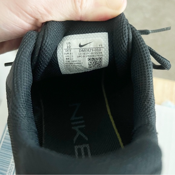 Nike Air Max Men's Black Athletic Sneakers 10 - Picture 14 of 16